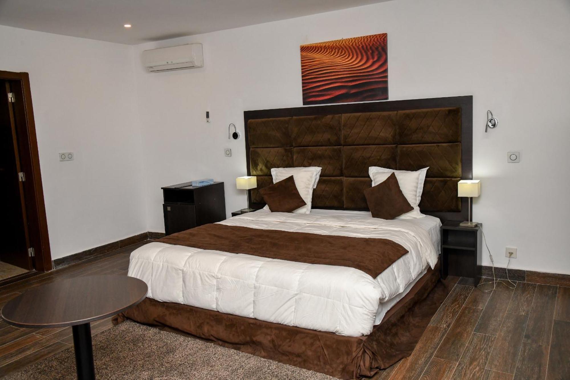 Quatre Saisons Hotell Nouakchott Exteriör bild