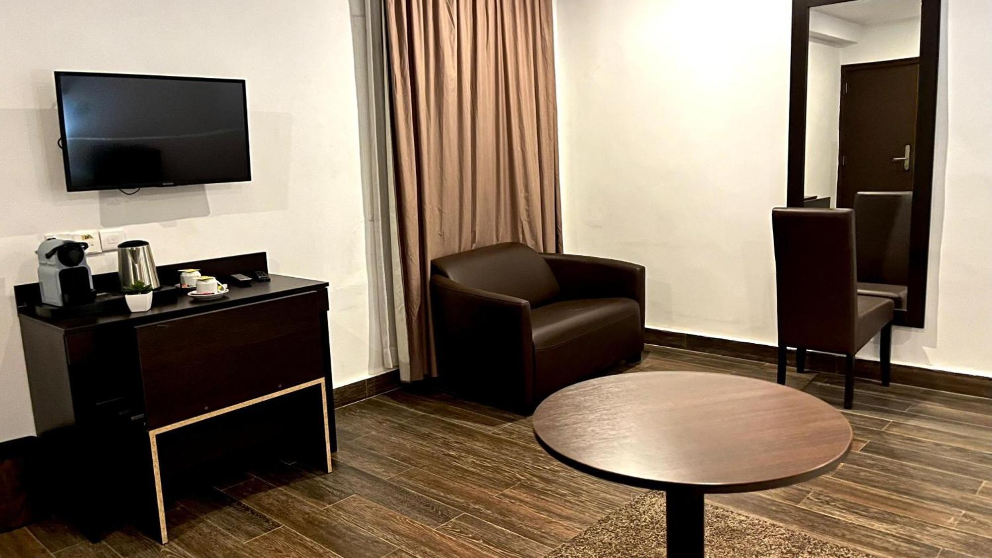 Quatre Saisons Hotell Nouakchott Exteriör bild