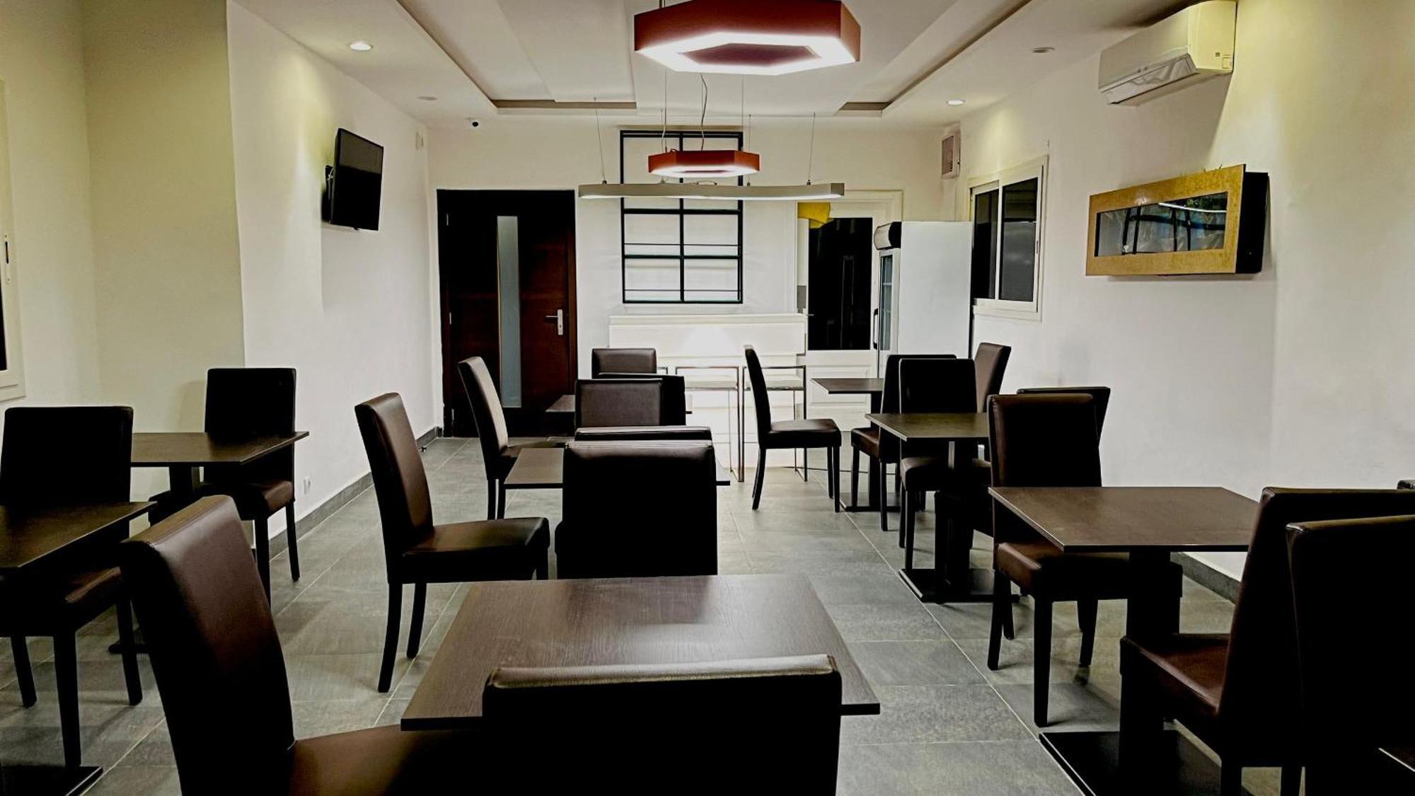 Quatre Saisons Hotell Nouakchott Exteriör bild